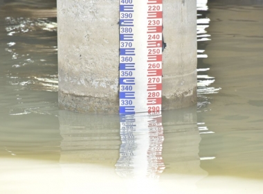 基于gprs雨量、水位遠(yuǎn)程監(jiān)控系統(tǒng)